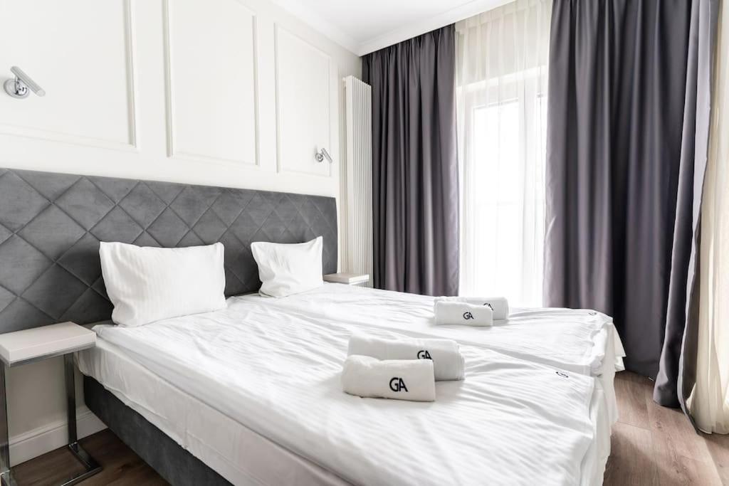 Chic & Luxury Apartment By Mennica Residence Warszawa Exteriör bild